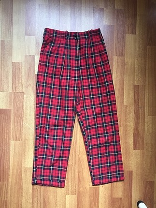 Bershka ekose pantolon