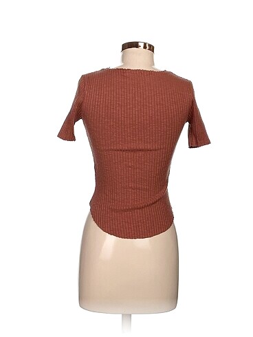 universal Beden Diğer T-shirt %70 İndirimli.