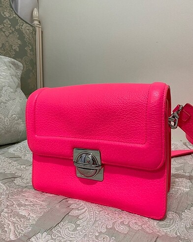 MARC BY MARC JACOBS ÇANTA
