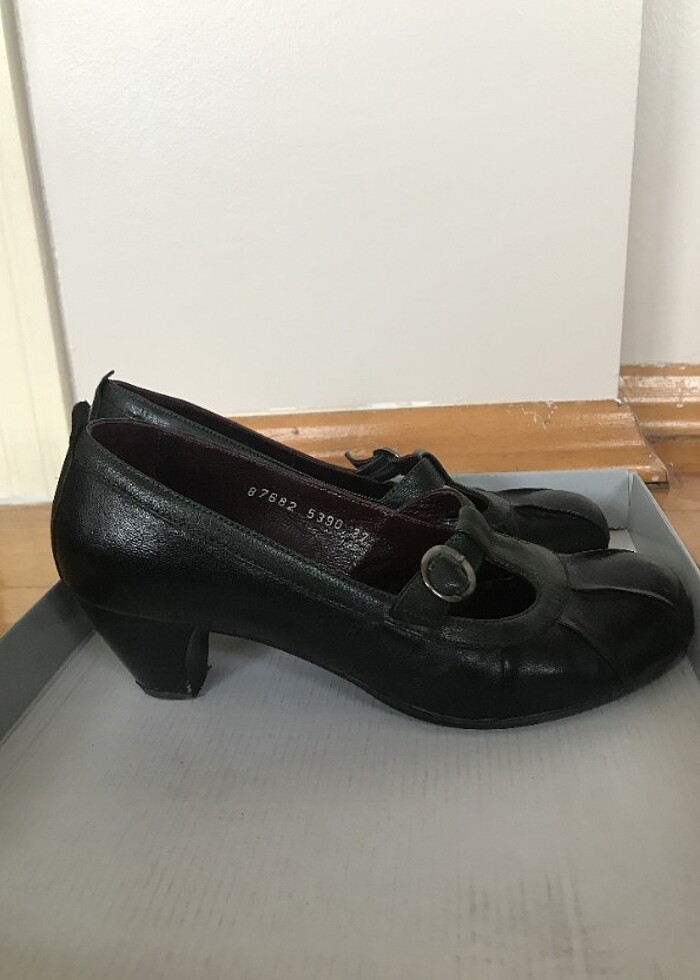 Kadın deri ayakkabı - Görsel 3