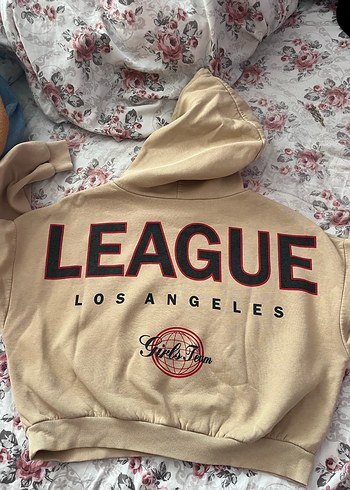 Trendyol & Milla Bej Kadın Rahat Kesim Sweatshirt