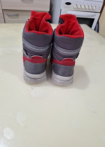 32 Beden Superfit Erkek Çocuk Gri Bot Velcro