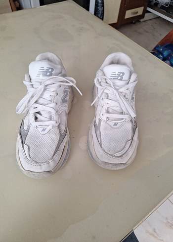 Beyaz Basic New Balance çoçuk Spor Ayakkabı