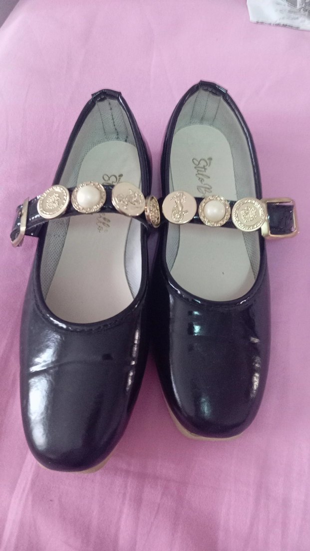 siyah tokalı babet - Görsel 2