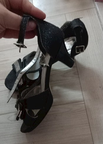 Klasik Siyah Tokalı Topuklu çocuk ayakkabı 31 numara - Görsel 2