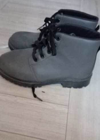 Gri Minimalist ünisex çocukBot - Görsel 3