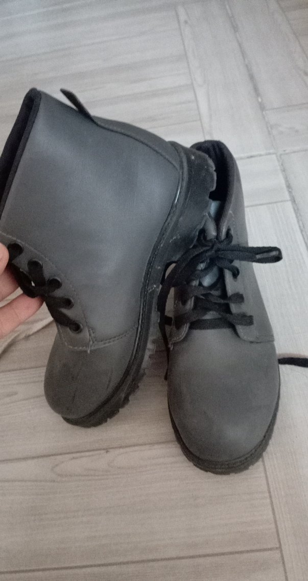 Gri Minimalist ünisex çocukBot - Görsel 2