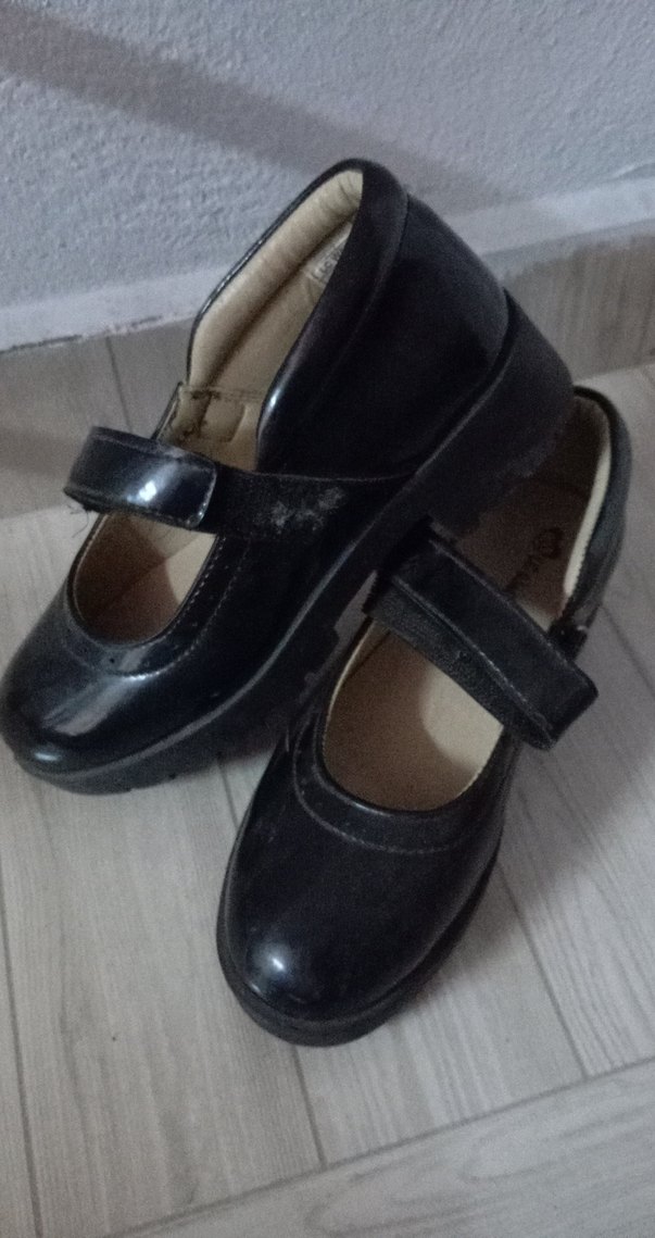 Kız Çocuk Siyah Rugan Babet Ayakkabı - Görsel 2