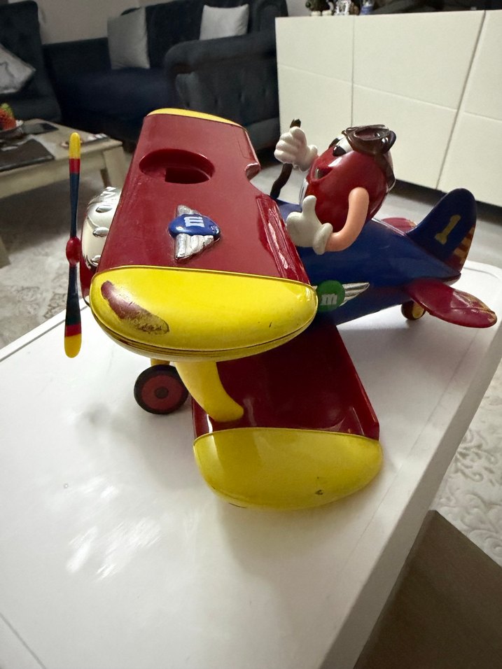 M&M uçakfigür - Görsel 4