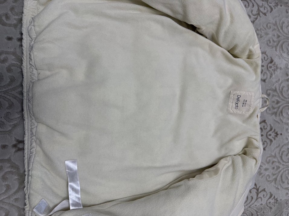 Beyaz içi polar Kışlık Mont - Görsel 3