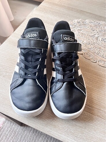 34 Beden Adidas ayakkabı