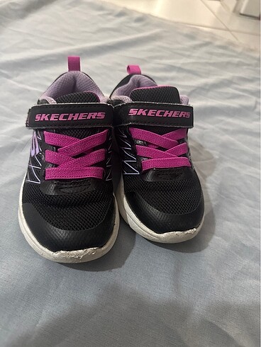 23 Beden Skechers