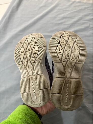 23 Beden siyah Renk Skechers