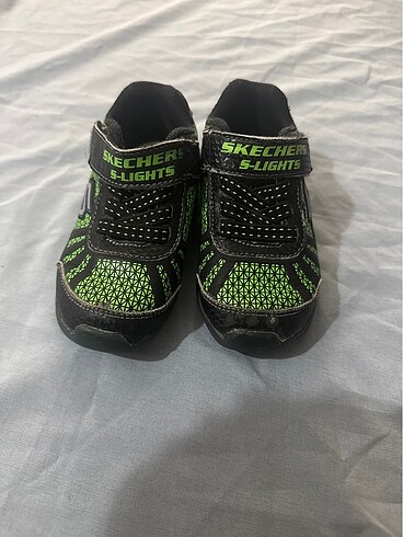 23 Beden Skechers