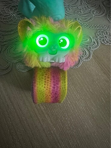  Beden Little Live Pets Wrapples