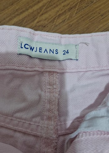 Pembe Mini Kadın Denim Şort - Görsel 3