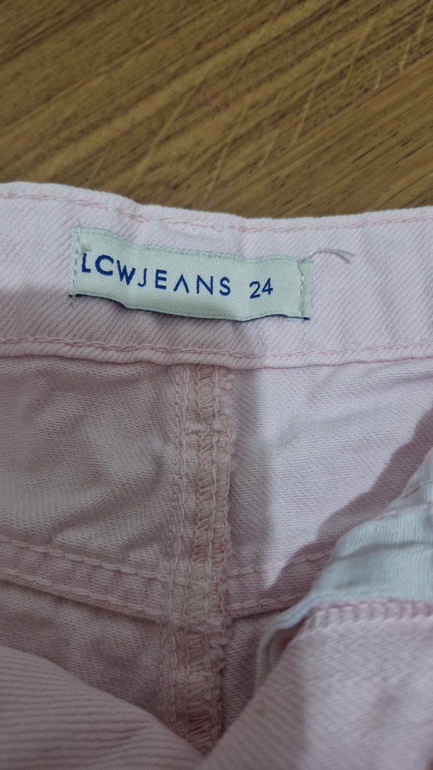 Pembe Mini Kadın Denim Şort - Görsel 3