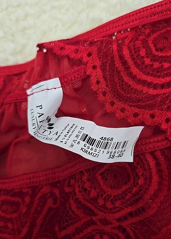 Kırmızı Dantel Detaylı Straplez Mini Büstiyer - Görsel 3