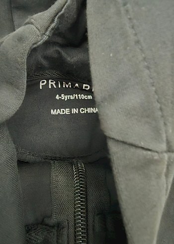 Erkek Çocuk Siyah Kapüşonlu Fermuarlı Ceket - Görsel 3