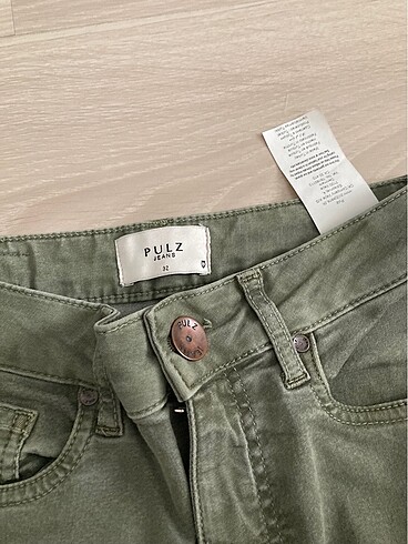 Zara jeans