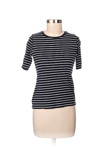 Diğer T-shirt %70 İndirimli.