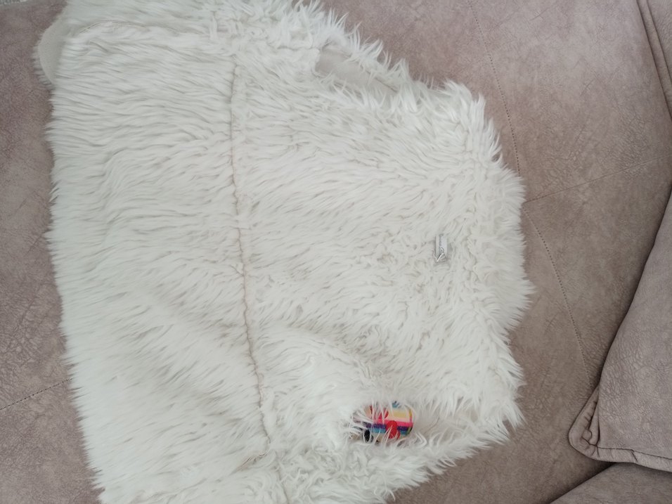 Uzun Beyaz Kız çocuk kürklü Süet Yelek - Görsel 2