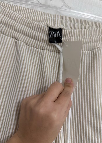 Bej Keten Pilili Kadın Bermuda Şort - Görsel 3