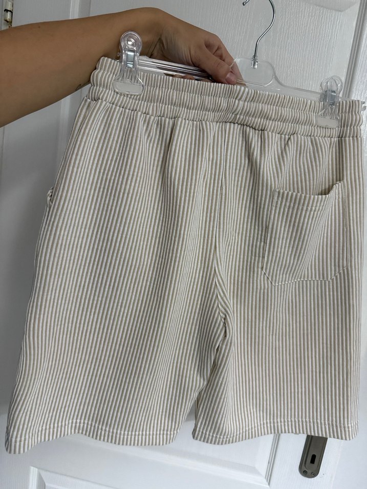 Bej Keten Pilili Kadın Bermuda Şort - Görsel 2