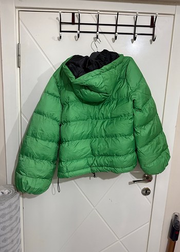 Yeşil Kapüşonlu Kadın Kışlık Mont - Görsel 5