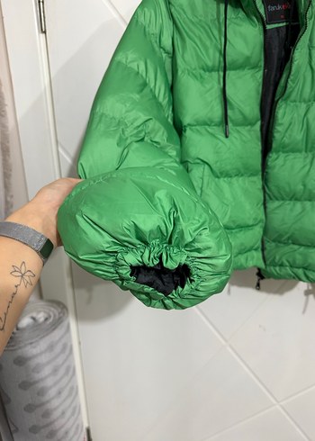 Yeşil Kapüşonlu Kadın Kışlık Mont - Görsel 3