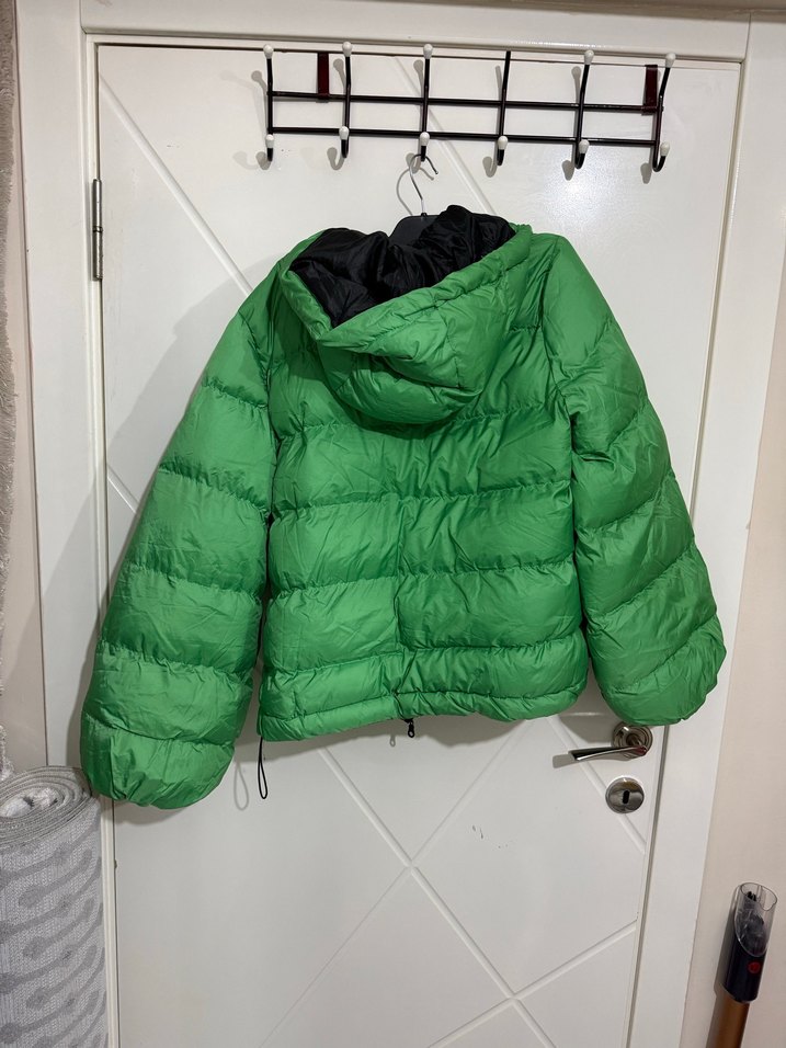 Yeşil Kapüşonlu Kadın Kışlık Mont - Görsel 5