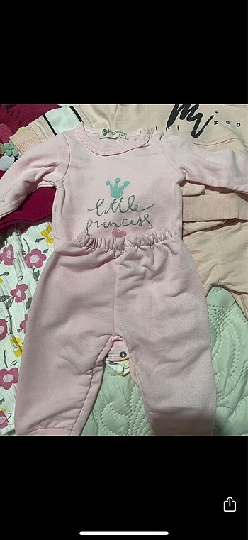 6 Ay Beden çeşitli Renk 6/9 aylık bebek kıyafeti