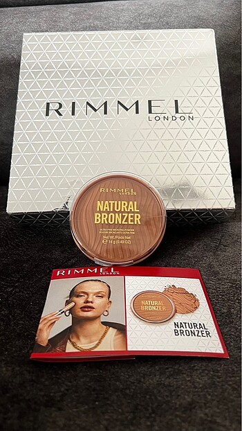  Beden Rimmel London Bronzlaştırıcı Pudra