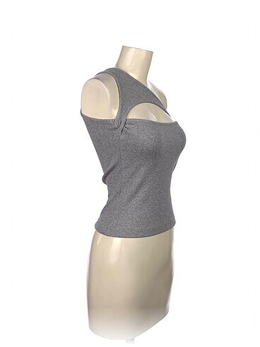 Diğer PreLoved Bluz %70 İndirimli.