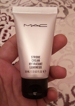 Mac Strobe Cream