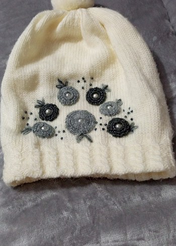 Bohem Çiçek İşlemeli Beyaz Kadın Bere - Görsel 3