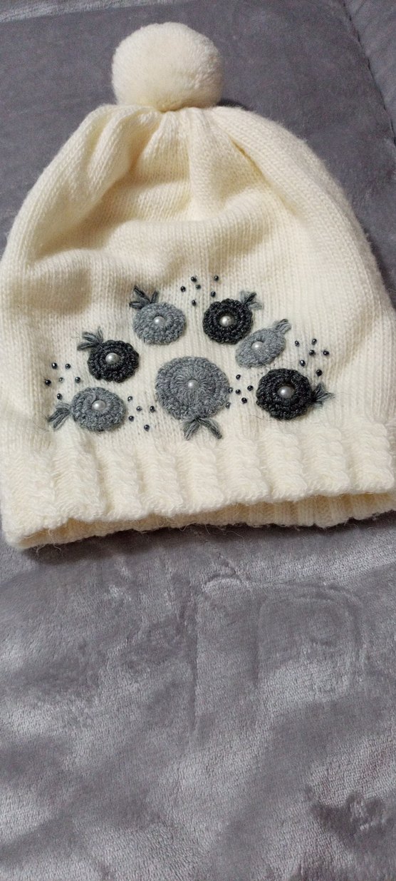 Bohem Çiçek İşlemeli Beyaz Kadın Bere - Görsel 4