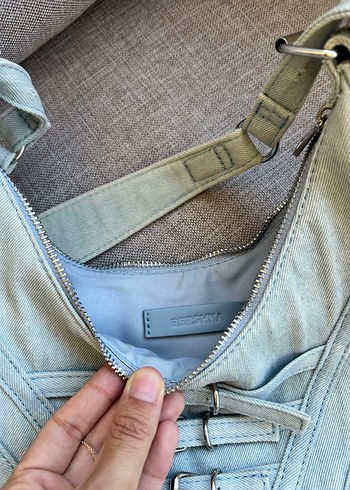 Bershka Gri Kot Kumaş Tokalı Kadın Omuz Çantası