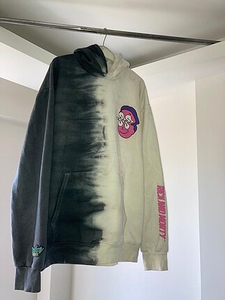 Orjinal Pull&bear rick and morty sweatshirt