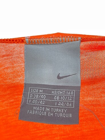 m Beden turuncu Renk Nike T-shirt %70 İndirimli.