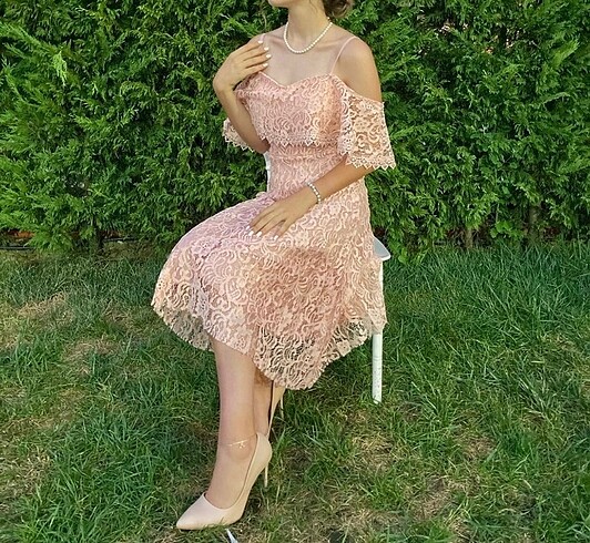 Dantel pudra abiye elbise