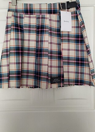 Bershka mini etek
