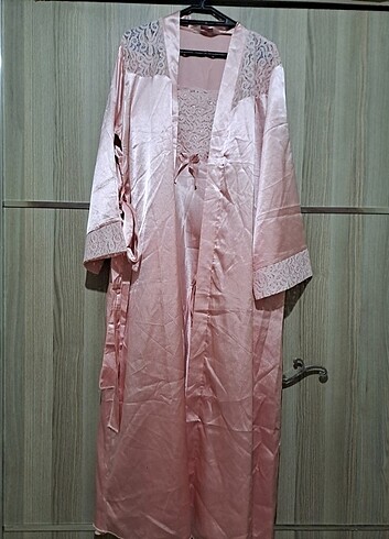 xl Beden pembe Renk Saten gecelik