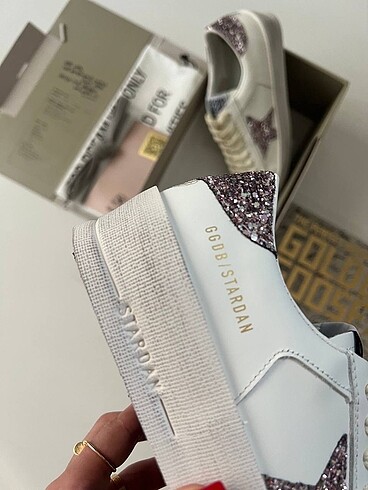 37 Beden çeşitli Renk Golden Goose 36/40 arası