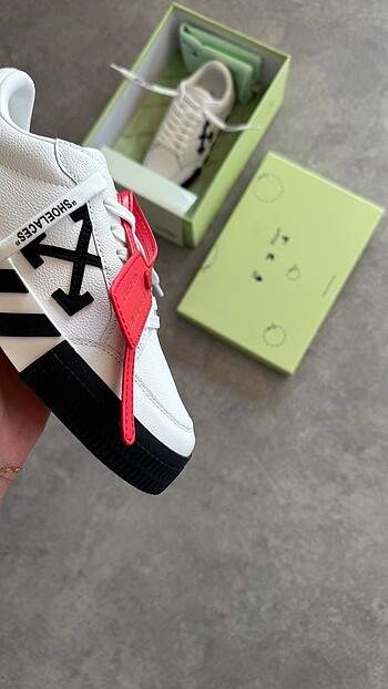 Off-White Off White 36/45