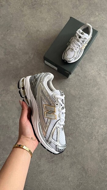 New Balance 1906r White Silver