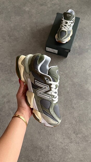 New Balance 9060 40/45