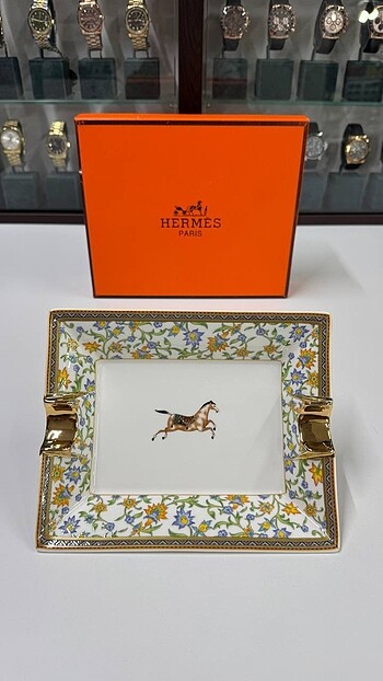 Hermes Kültablası