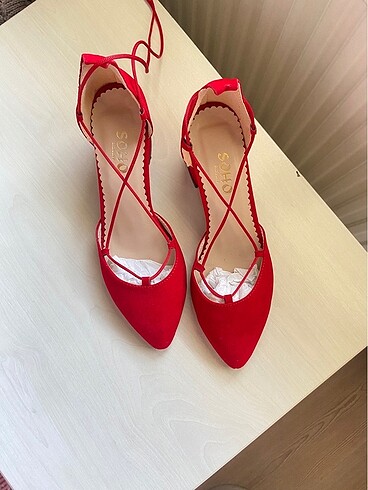 Kırmızı Şık Topuklu Ayakkabı