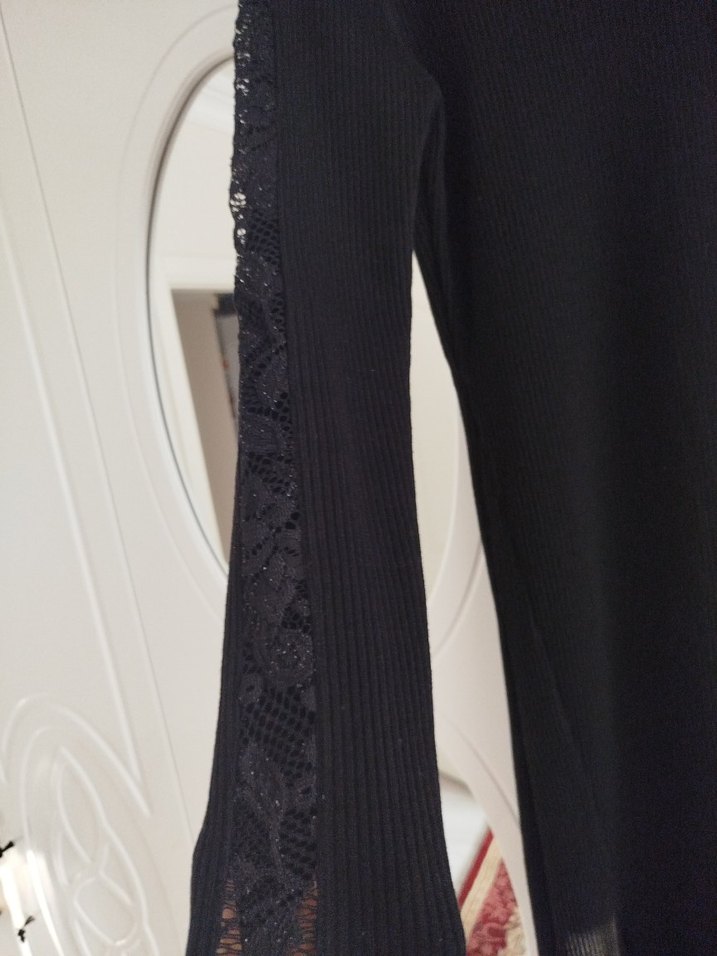 Uzun Kollu Siyah Yüksek Yaka Elbise - Görsel 4